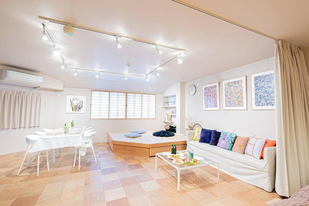 D3 Hotel Gallery2 Osaka Bagian luar foto